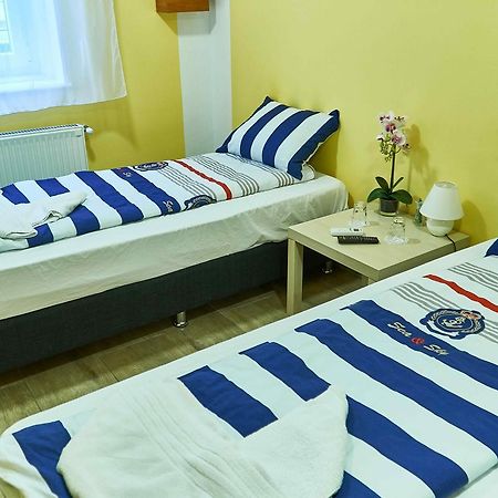 Deniz Guesthouse Будапеща Екстериор снимка