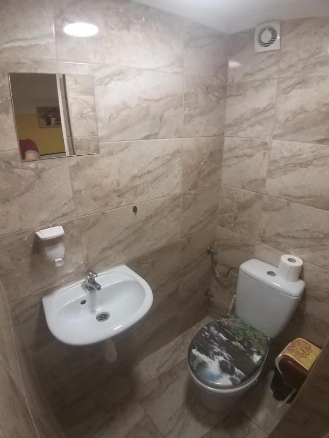 Deniz Guesthouse Будапеща Екстериор снимка