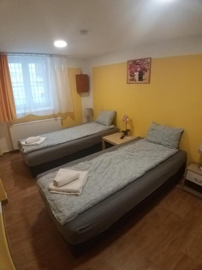 Deniz Guesthouse Будапеща Екстериор снимка