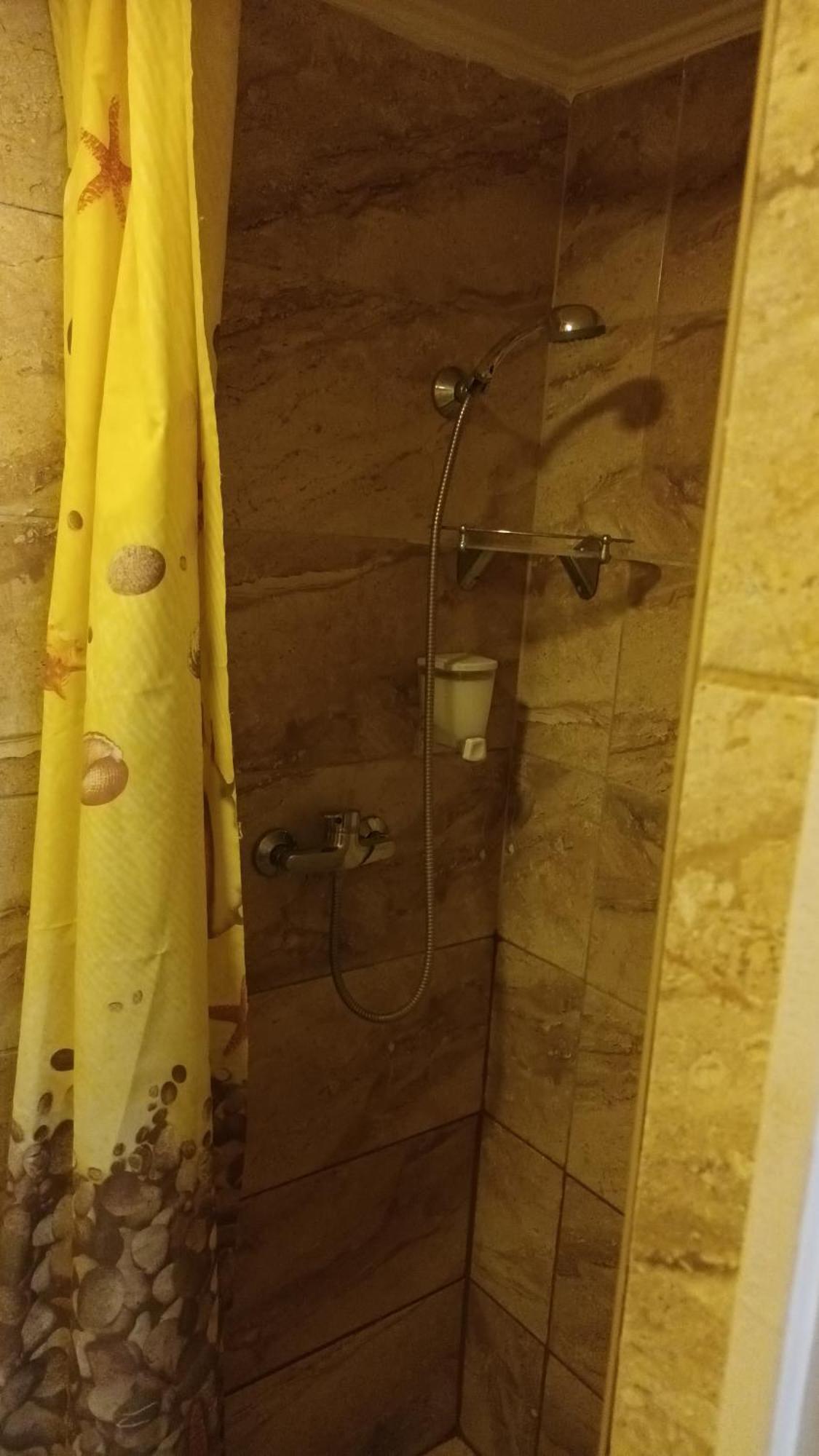 Deniz Guesthouse Будапеща Екстериор снимка
